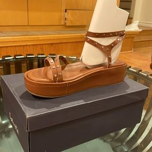 ‼️🌰Dolce Vita Wrap Up Sandals🌰‼️